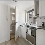 Penthouse By The Royal Park