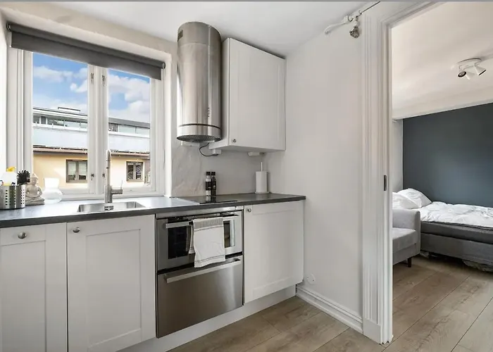 Penthouse By The Royal Park